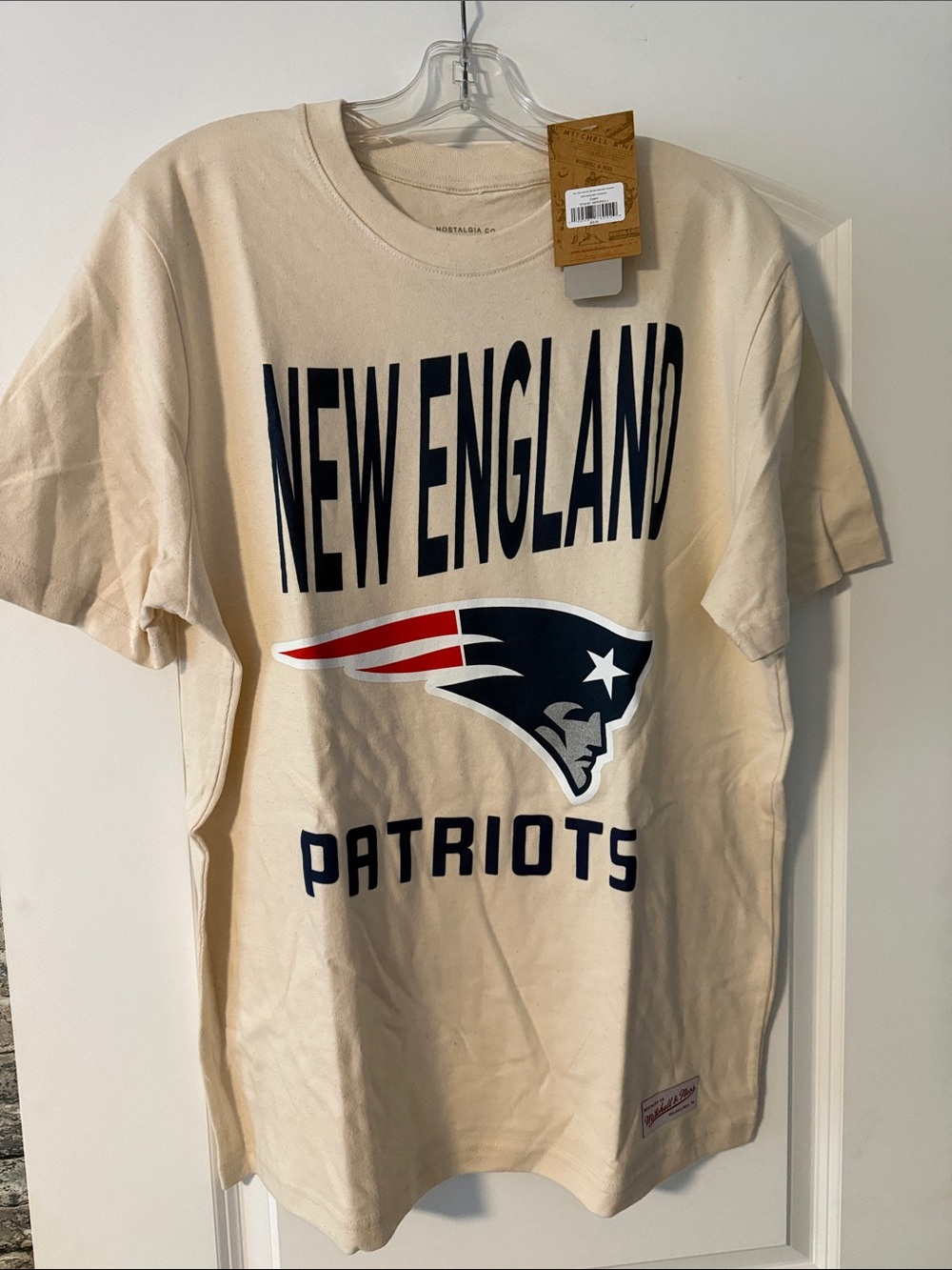 Mitchell & Ness New England Patriots Cream T-Shirt with Navy & Red Logo